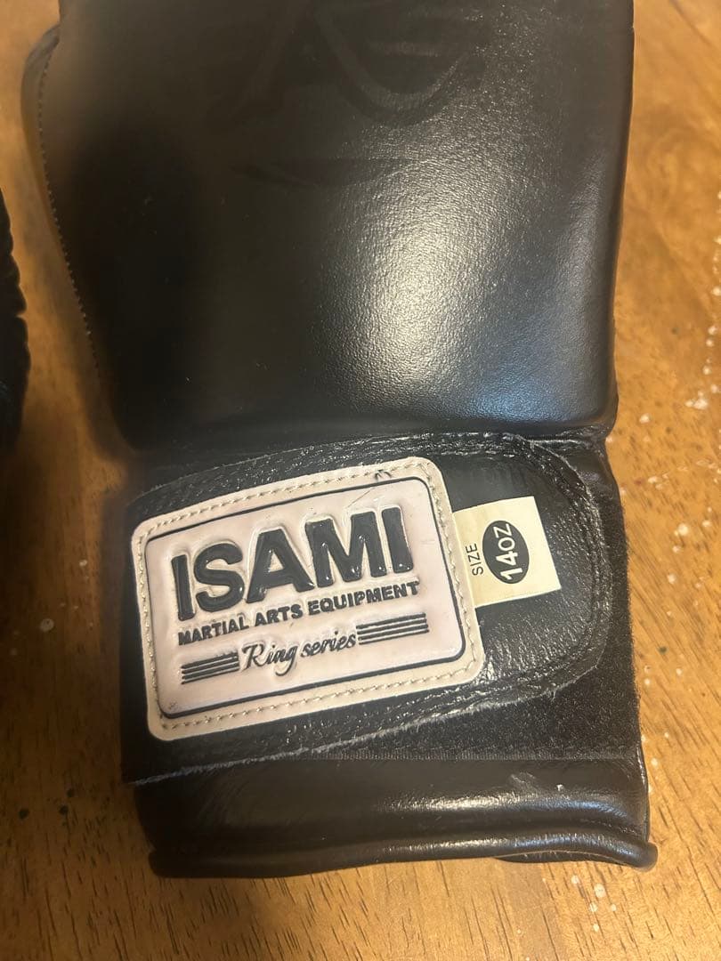 ISAMI ボクシンググローブ 黒