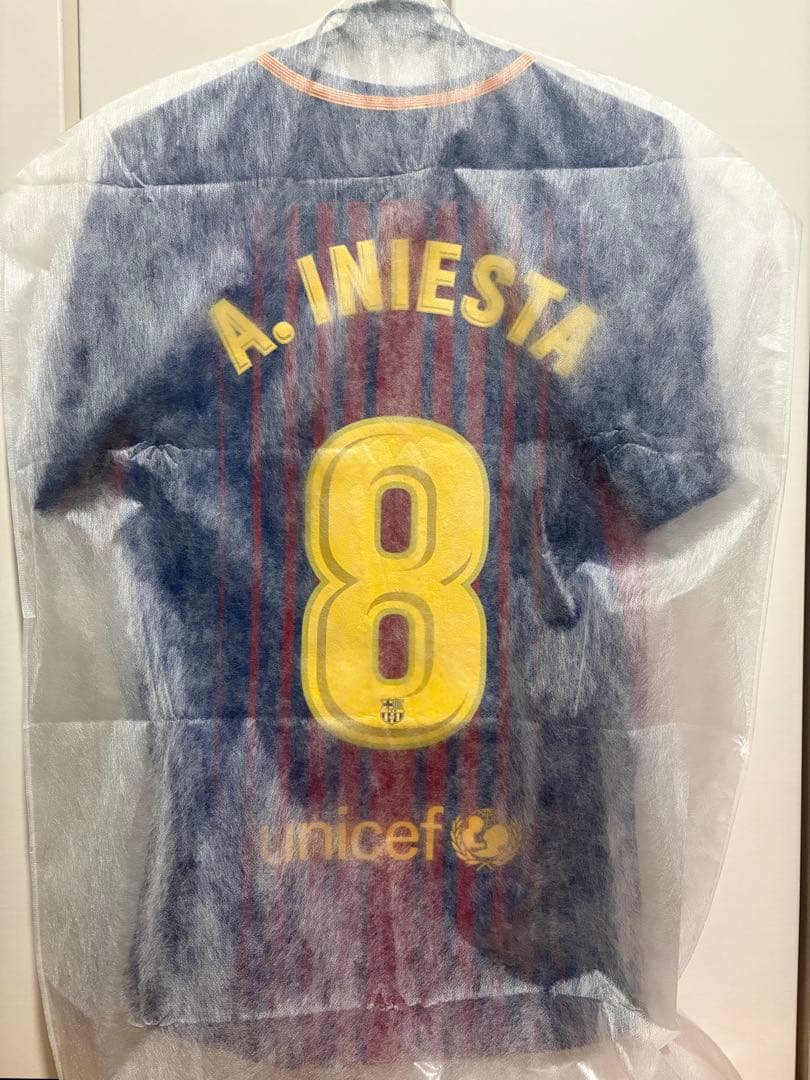 【幻のスポンサーなし】イニエスタ バルセロナ 17/18 8番 選手着用モデル