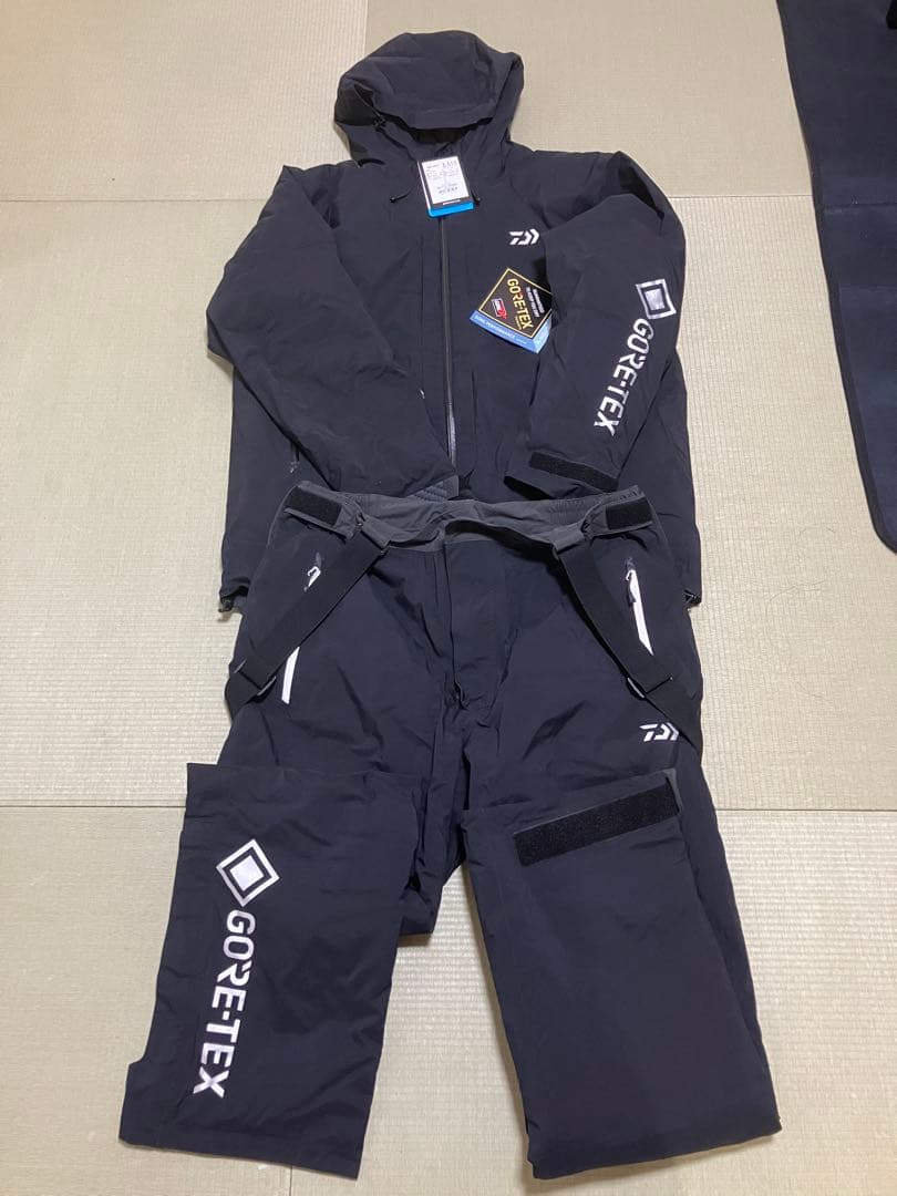 ダイワゴアテックスコンビアップウィンタースーツ　12月31日まで値引き中