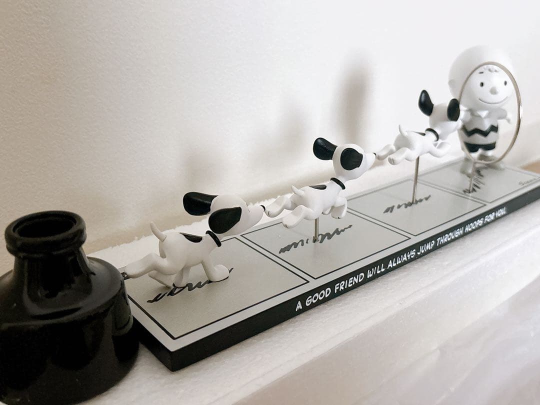 ホールマーク hallmark　70周年記念フィギュア　スヌーピー