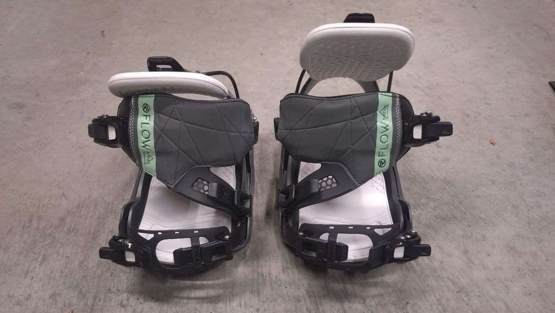 FLOWビンディング RIDEスノーボードブーツ
