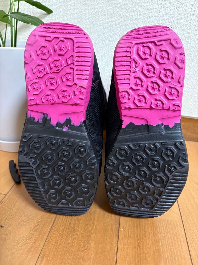 【新品】 レディース 24cm STELLA FEATHER スノーボードブーツ