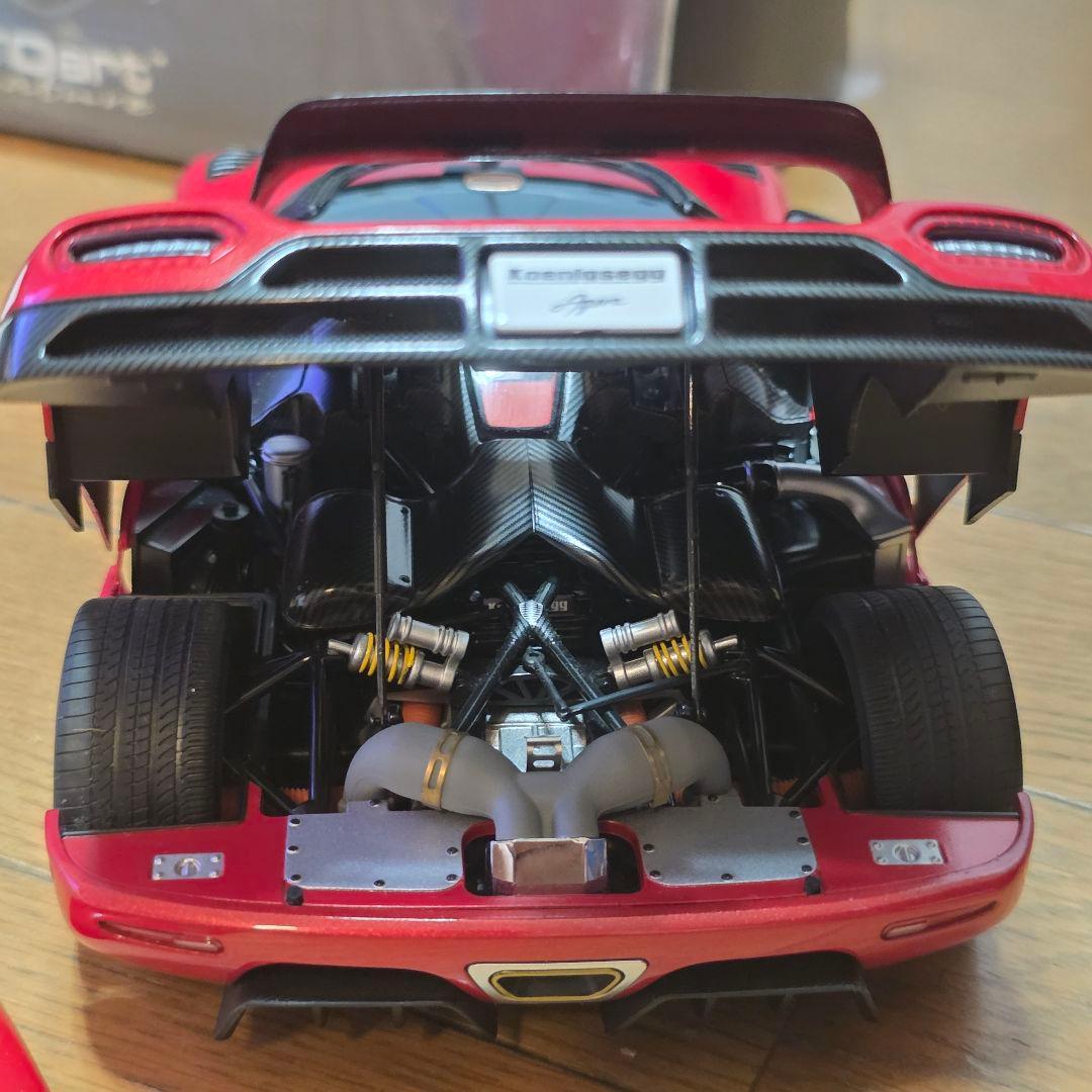 AUTOart ケーニグセグ 　アゲーラ(レッド)　　1/18
