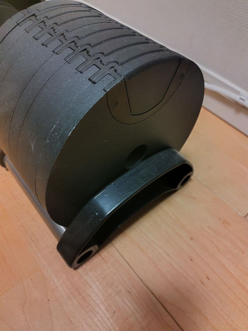 NÜO FLEXBELL 32 可変式ダンベル（4kg目盛り）　横浜①