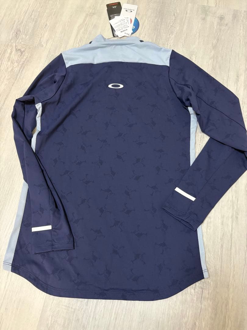 Lサイズ　新品OAKLEY オークリーゴルフセットアップ モックネック＆スカート