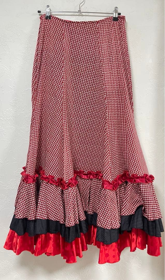 フラメンコ　ダンス衣装　トップス　スカート セットアップ　ドレス　薔薇柄