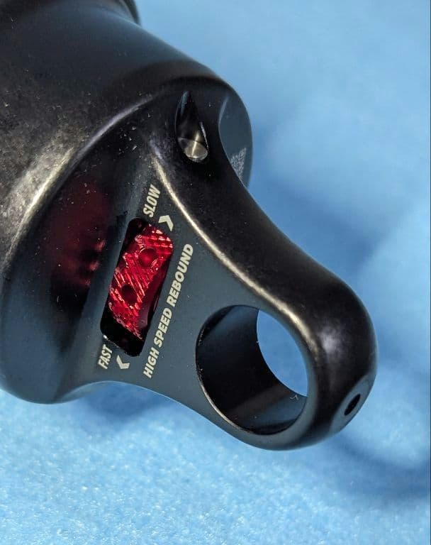 FOX FLOAT X2 2pos-adjust 205×65 リアサス