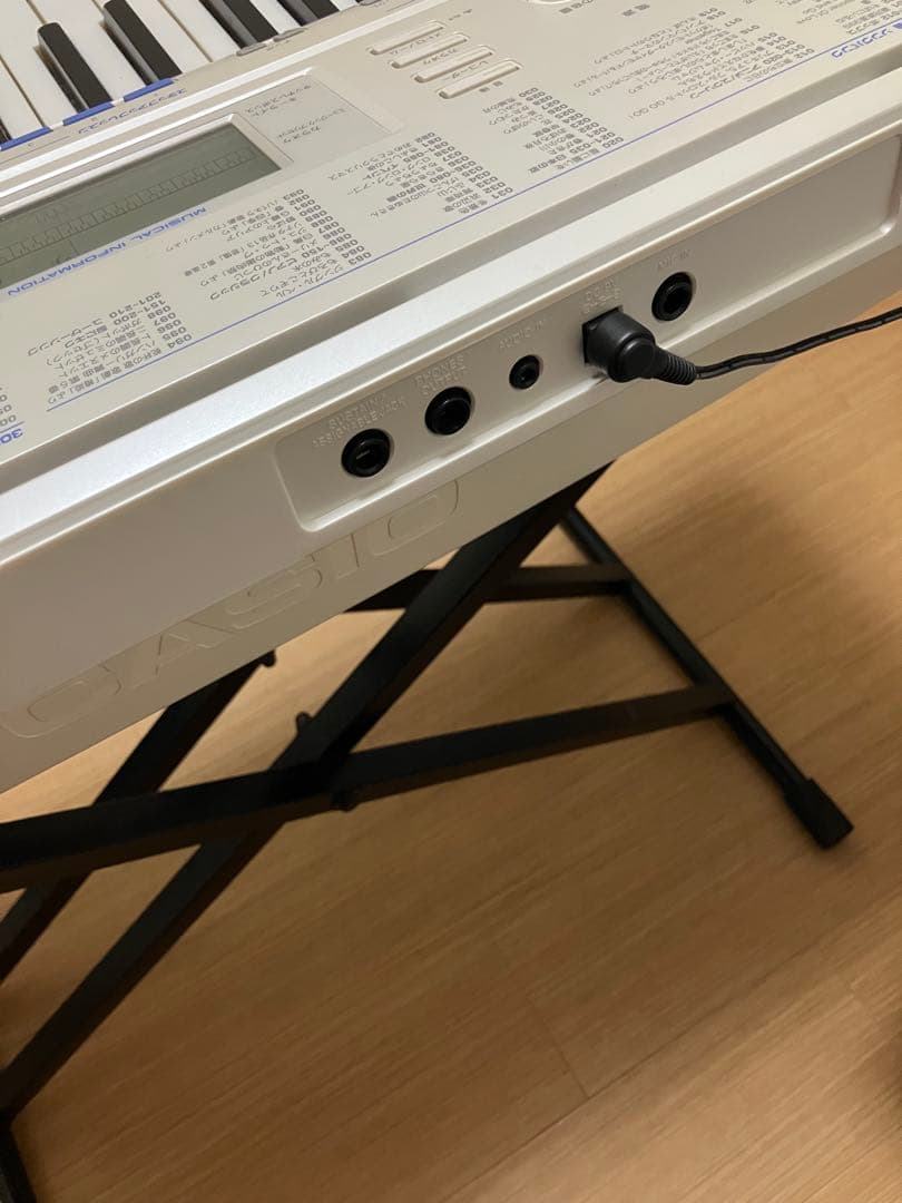 【最終値下げ】電子キーボード ホワイト 多機能