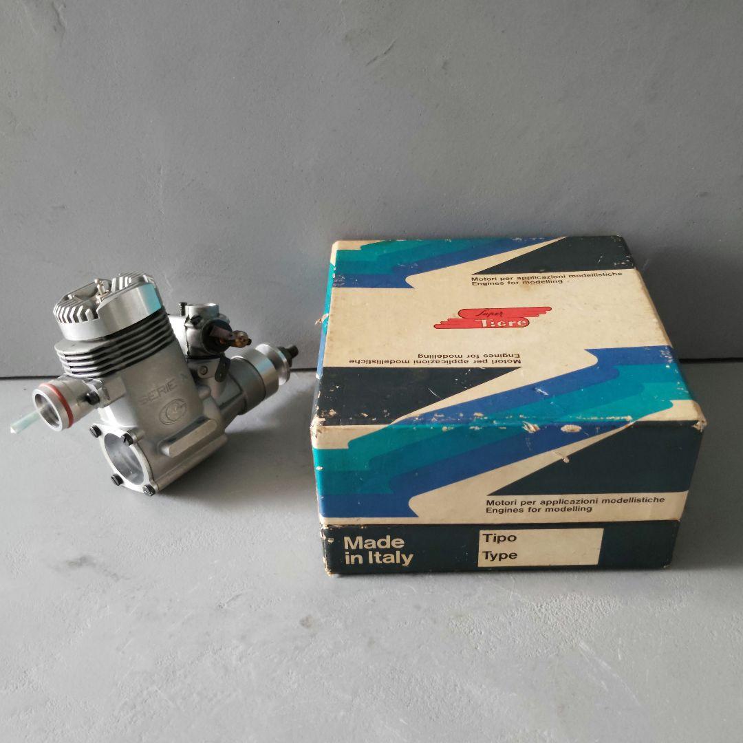 SUPER TIGRE PIANORO イタリア製 エンジン ラジコン