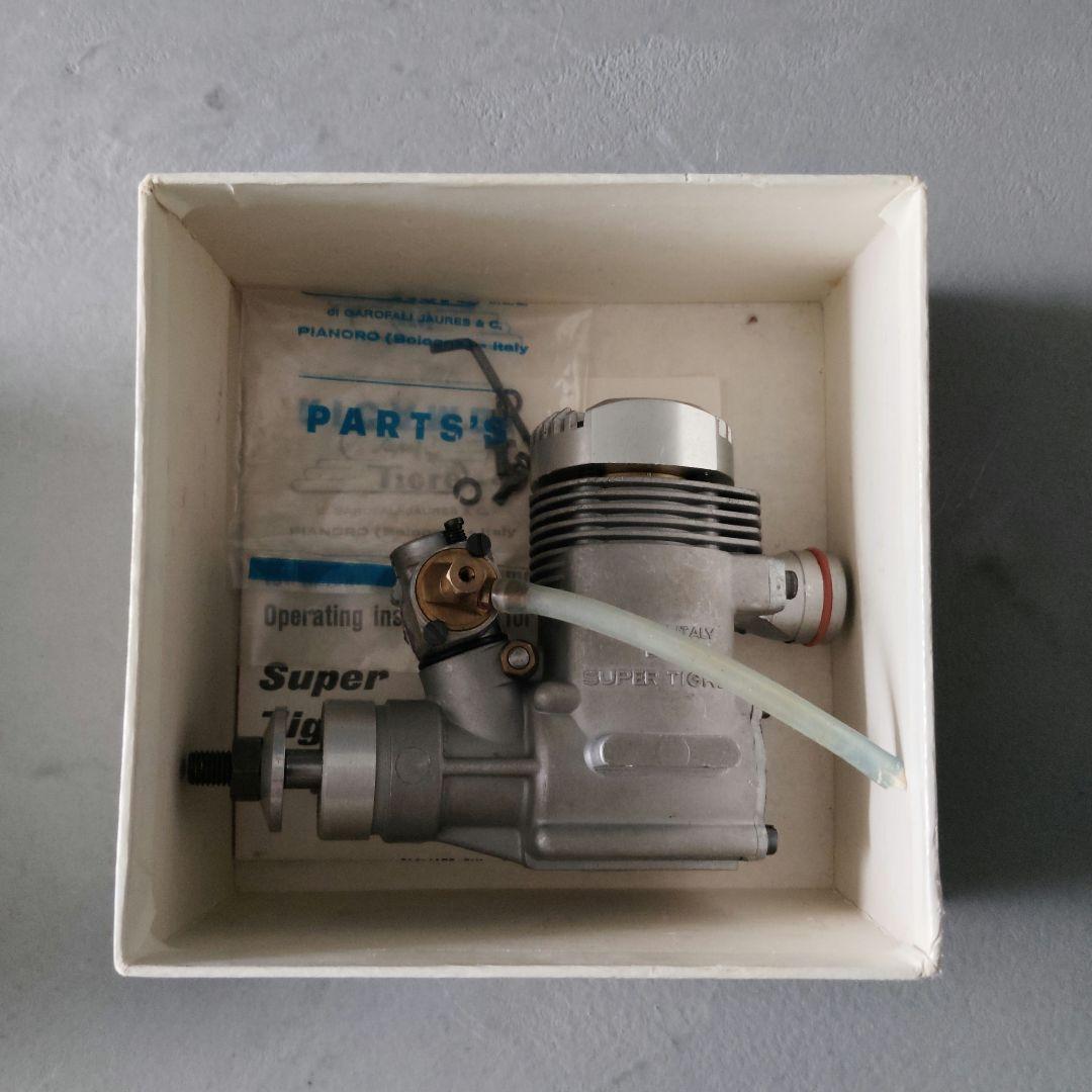 SUPER TIGRE PIANORO イタリア製 エンジン ラジコン