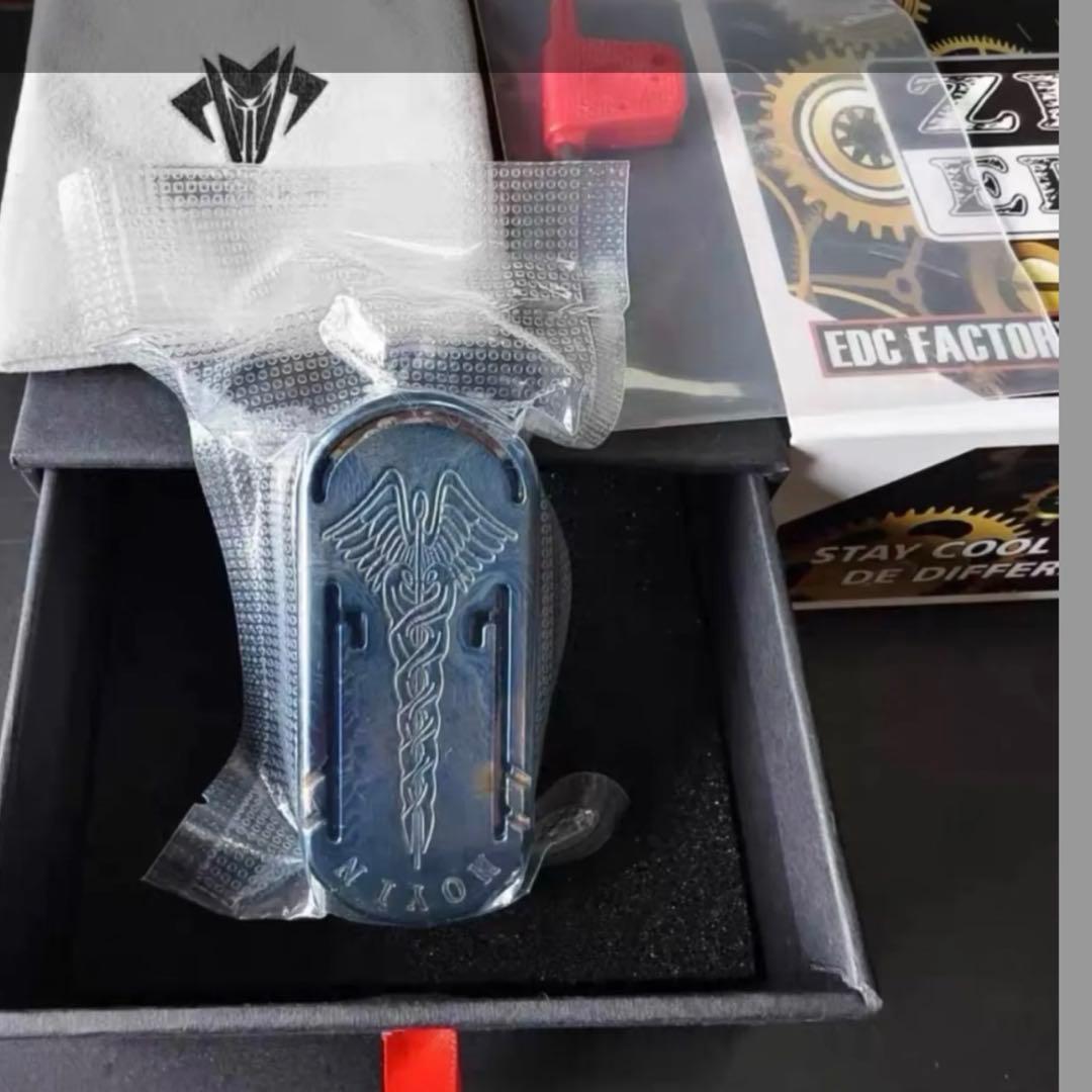 「ZDEDC正規品未開封」最強の音叉！チタン製 フィジェットトイ ハンドスピナー