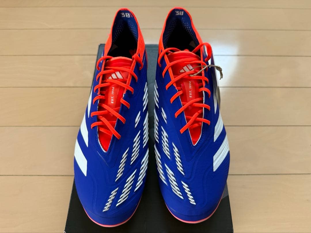 アディダス　プレデター ELITE HG/AG