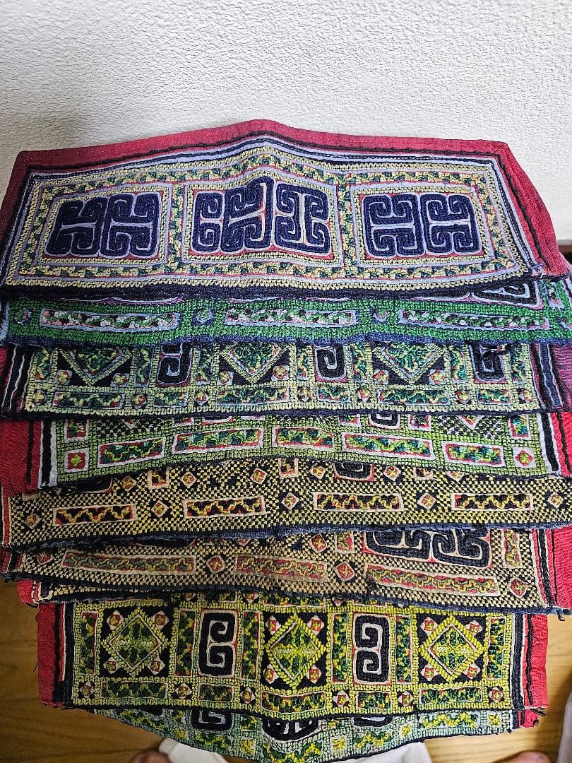 黒 モン族　襟　藍染　インディゴ　刺繍　ハンドメイド　9点