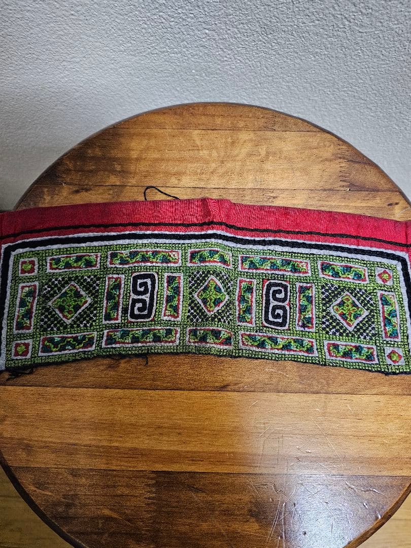 黒 モン族　襟　藍染　インディゴ　刺繍　ハンドメイド　9点