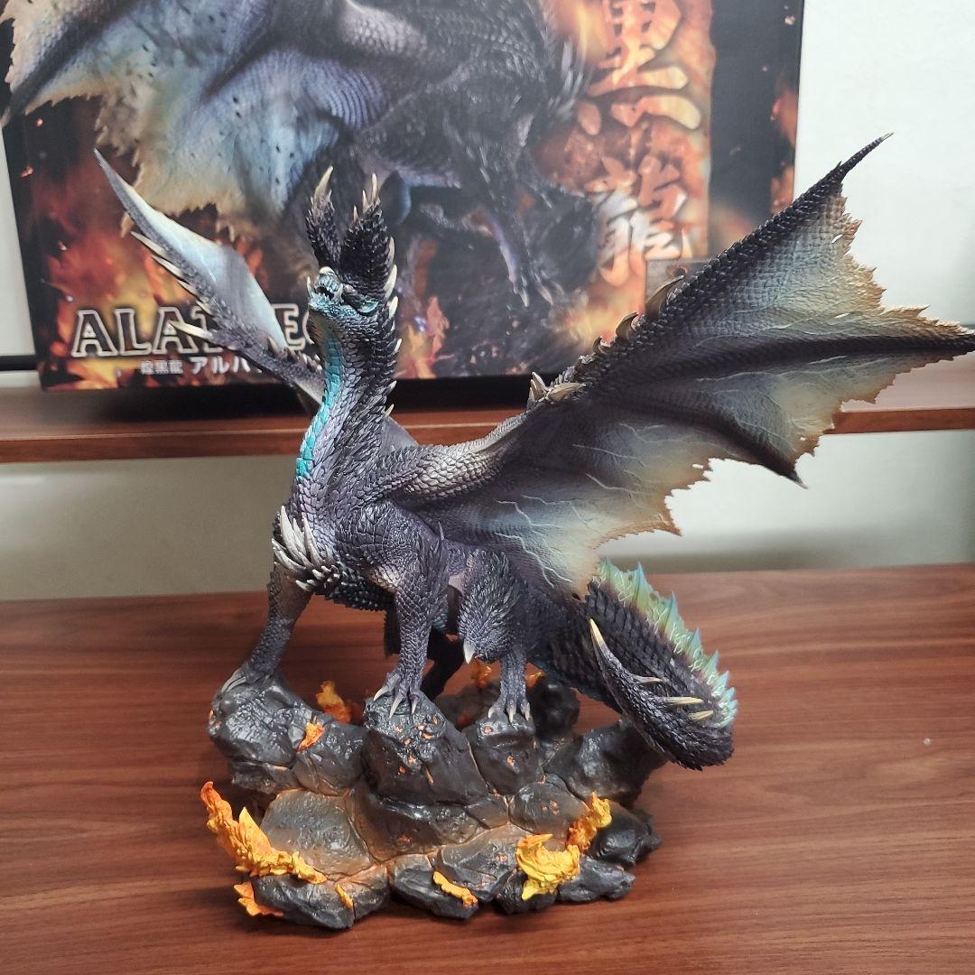 ※専用【開封済】クリエイターズモデル　アルバトリオン&シャガルマガラ