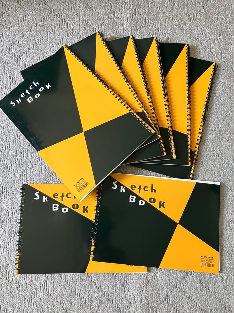 コピックスケッチ65本、チャオ18本、ライナー11本、スケッチブック6冊