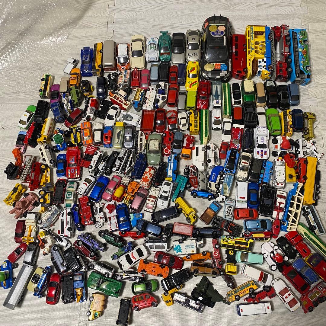 トミカ ミニカー 働く車 スポーツカー キャラクターカー 約120台 まとめ売り