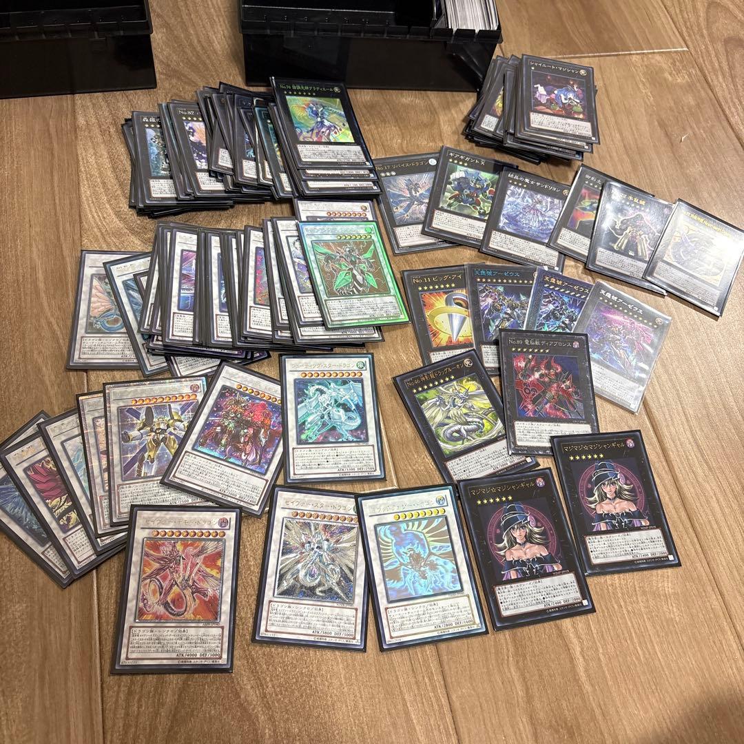 遊戯王引退まとめ売り　高レア、デッキ、レアストレージ等1000枚以上　未開封あり