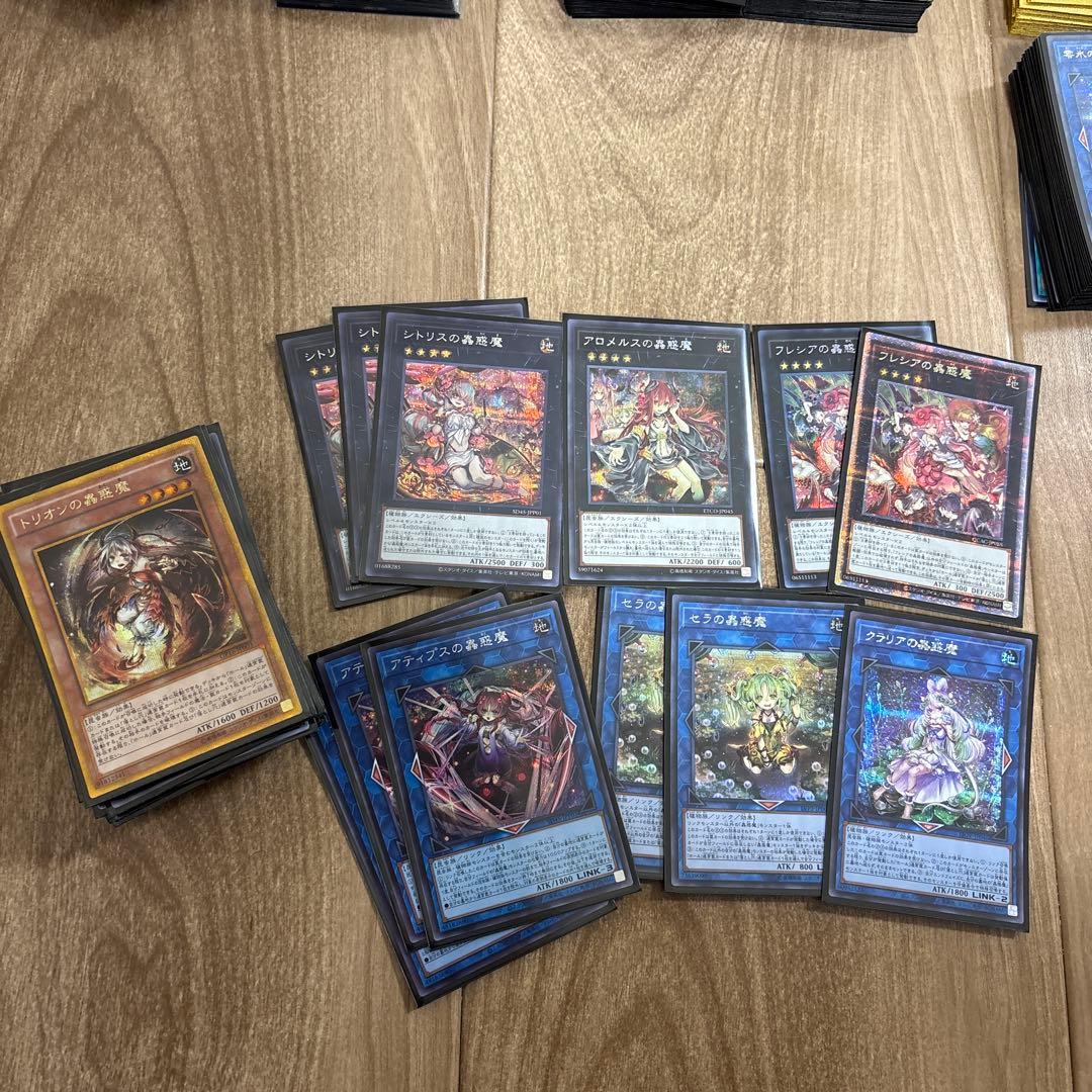 遊戯王引退まとめ売り　高レア、デッキ、レアストレージ等1000枚以上　未開封あり