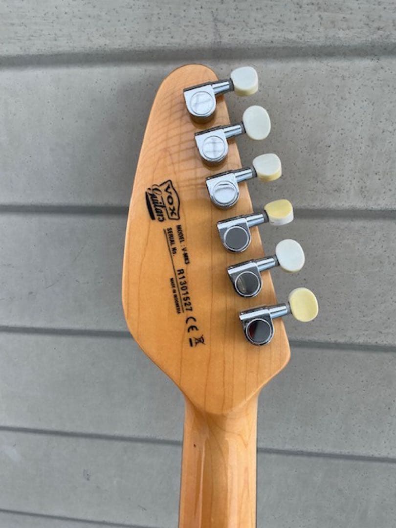 VOX ティアドロップ型ギター　マークIII 赤