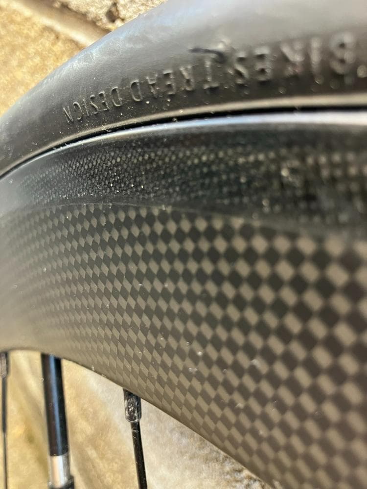 ピストー カーボンホイールセットー NovatecハブThickslickタイヤ