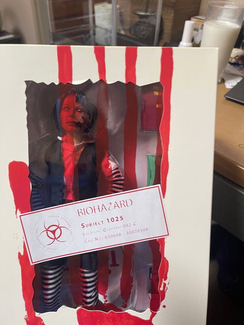 Sideshow BIOHAZARD Subject 1025 フィギュア