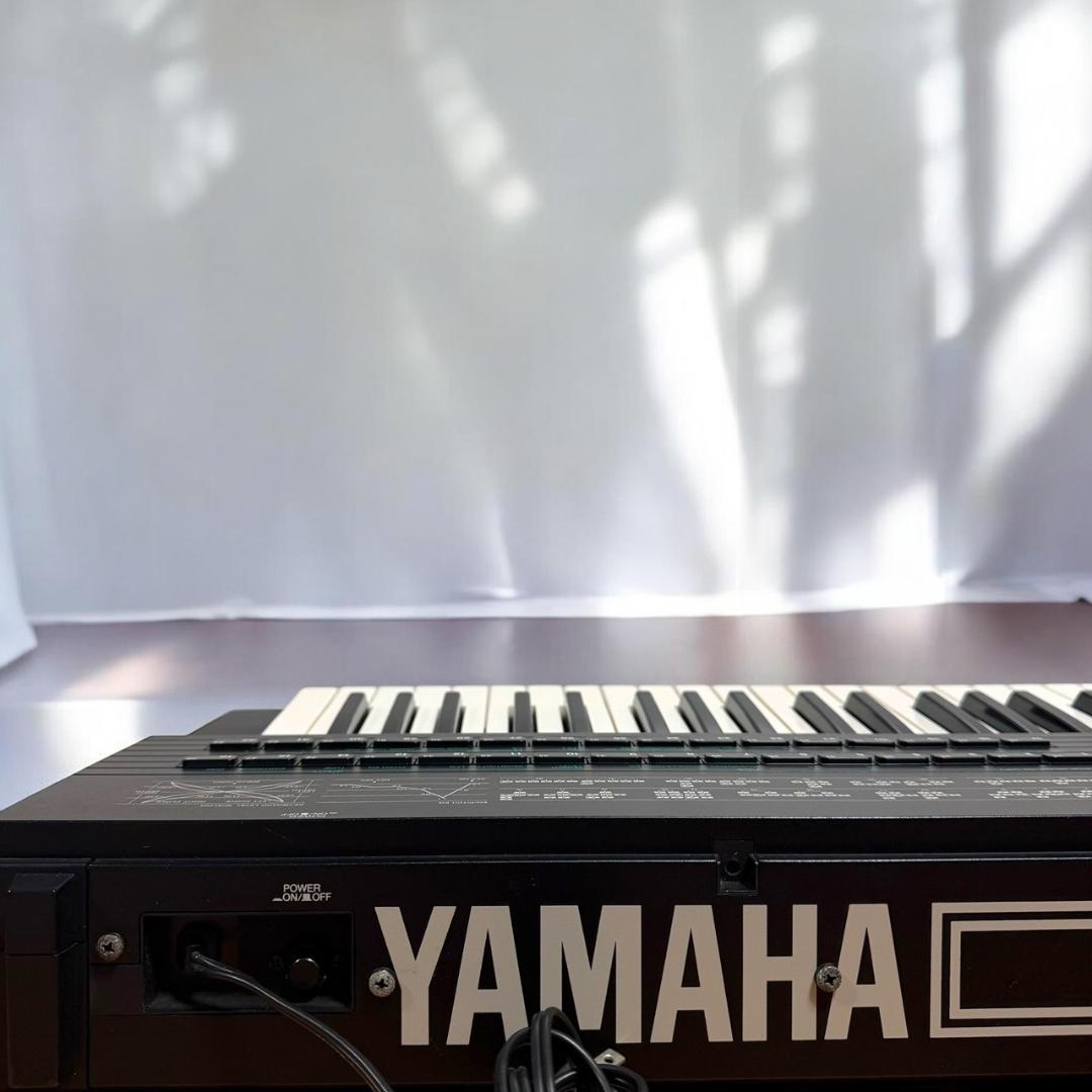 ☆良品 ヤマハ DX7II FD シンセイサイザー 2系列 FM音源