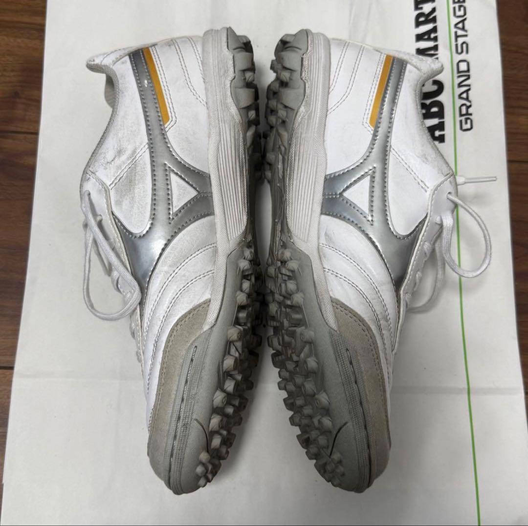 早い者勝ち‼️ミズノモレリアサラ クラシックTF トレシュー25.5cm