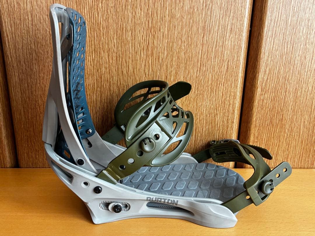 バートンBURTONバインディング【ジェネシスTT（M）】ゲンテンスティック等に