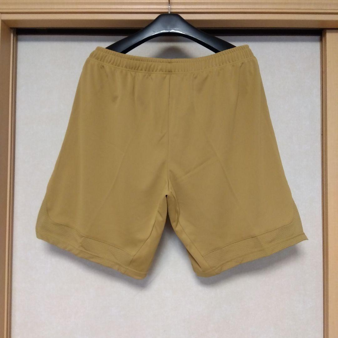 新品✨ ⑩ YONEX ハーフパンツ／ ユニ О／ゴールド／日本代表モデル