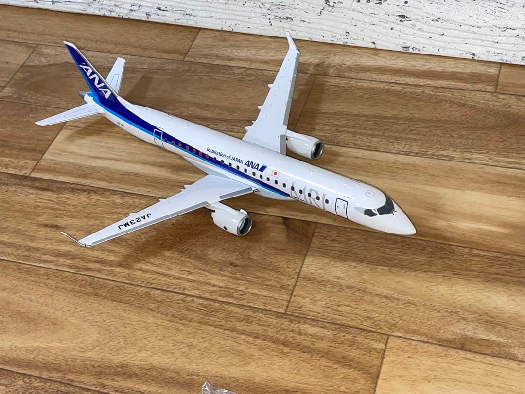 [本体美品]三菱航空機 MRJ90 1:100 JA21MJ[MR19009]