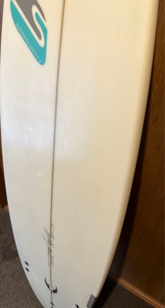 【値下げしました】セレンディピティ　サーフボード6.1