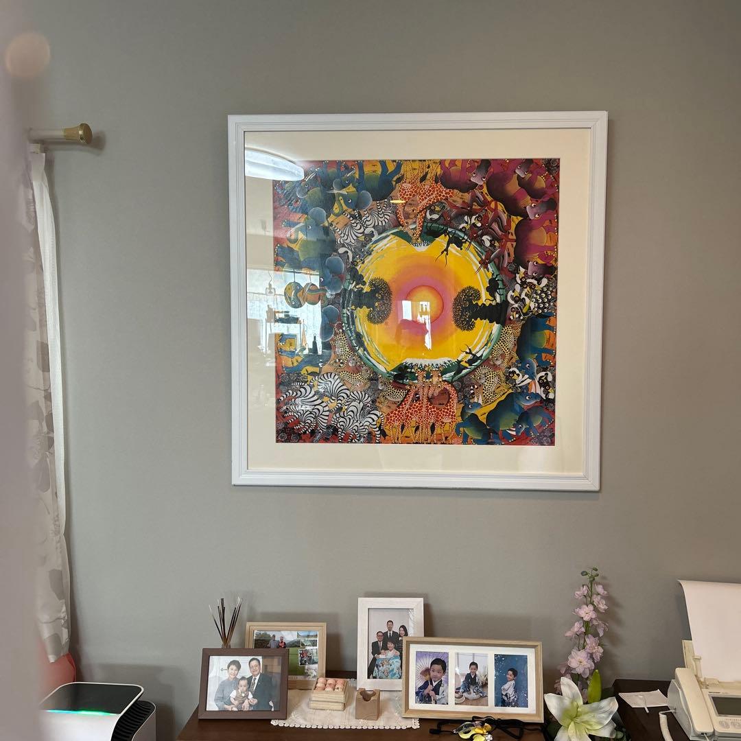 カラフルな動物アート作品