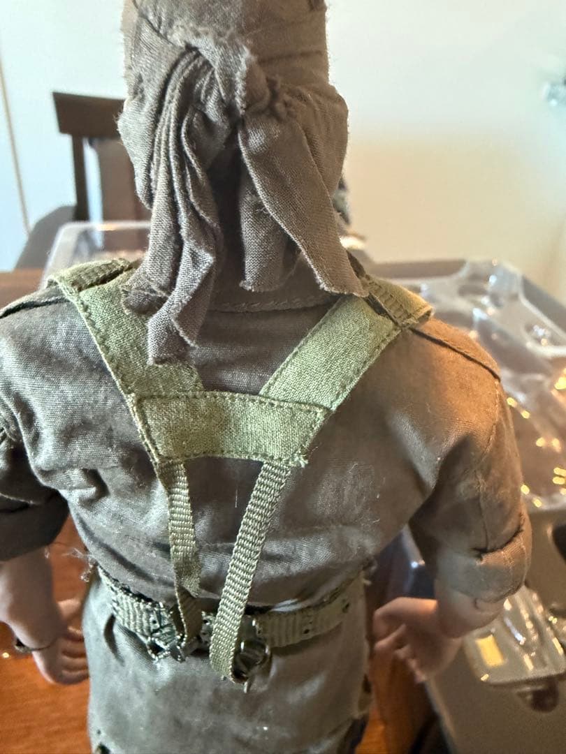 ミリタリー HOT TOYS Platoon Sergeant Barnes.