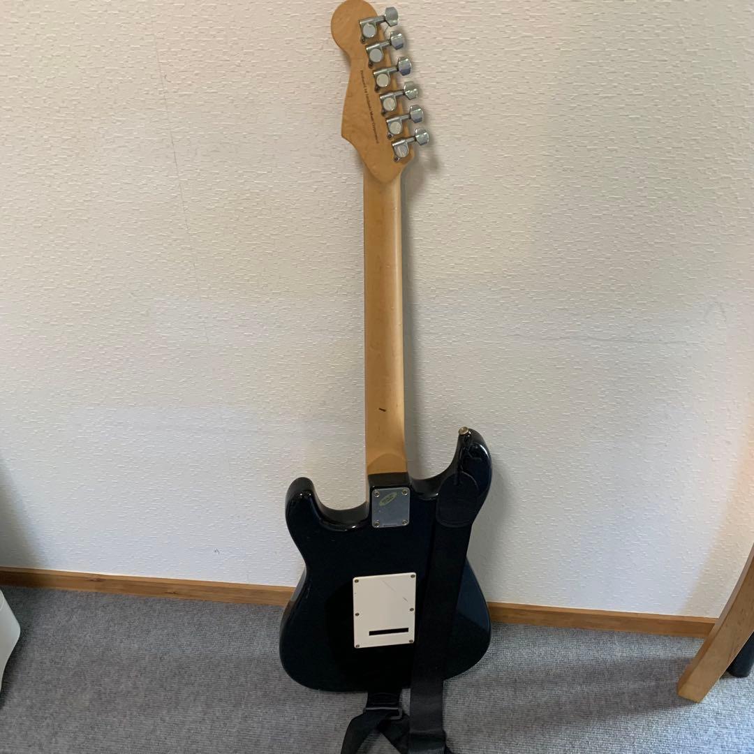 エレキギター ブラック ストラトキャスタータイプ