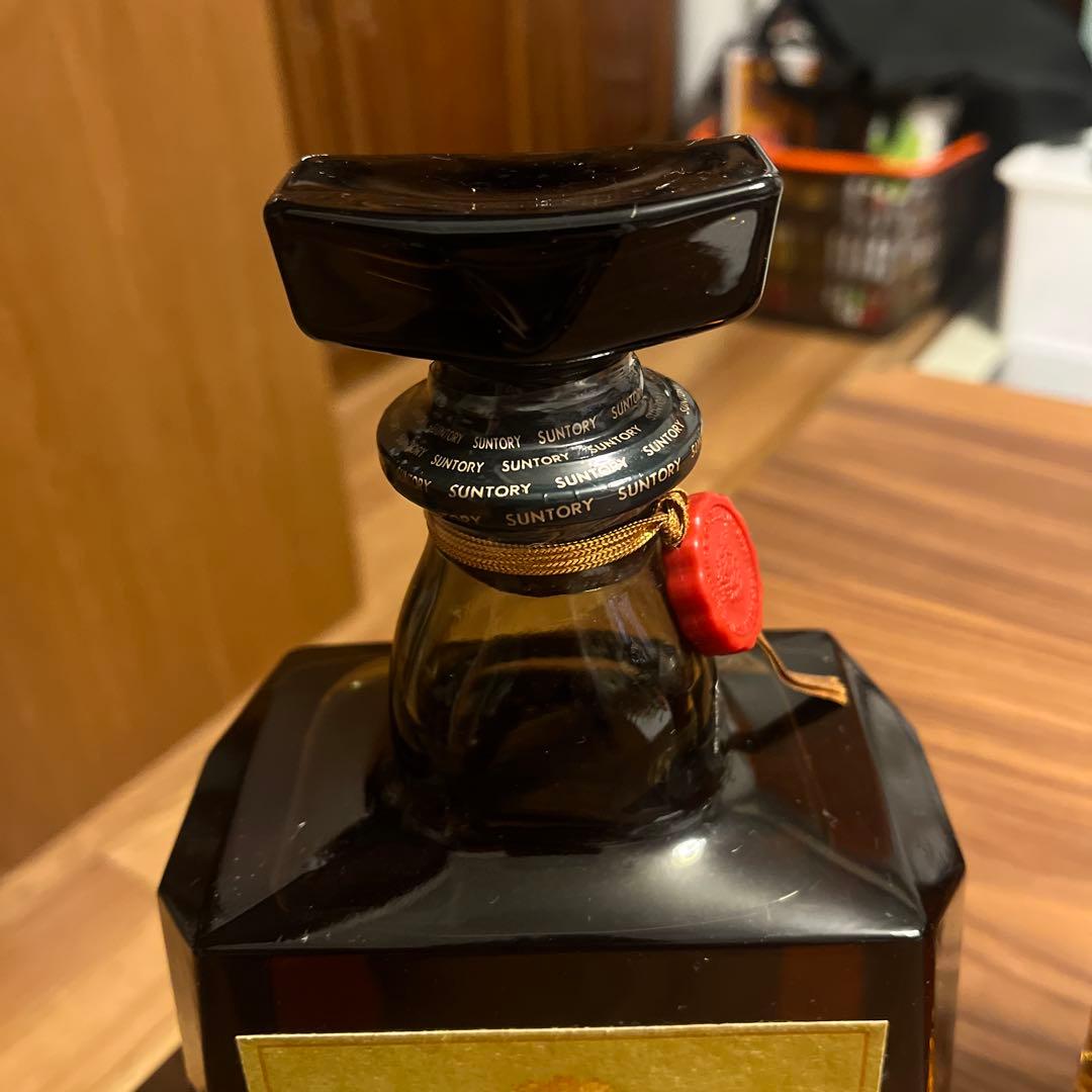 サントリーローヤル 1000mlと クレスト12年700mlの2本セット