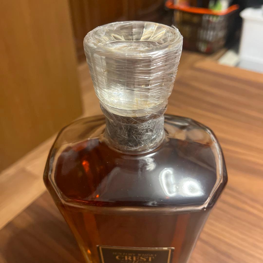 サントリーローヤル 1000mlと クレスト12年700mlの2本セット