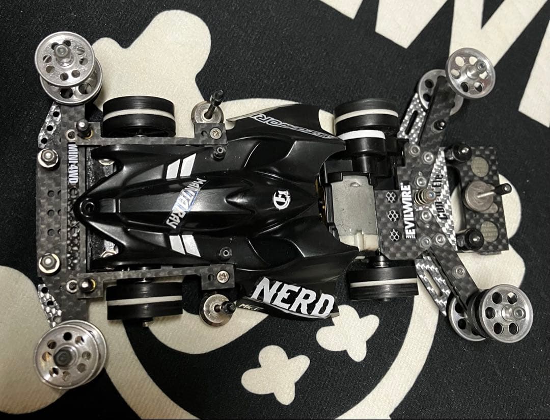 【最終値下げ】　ミニ四駆　vzシャーシ　完成品