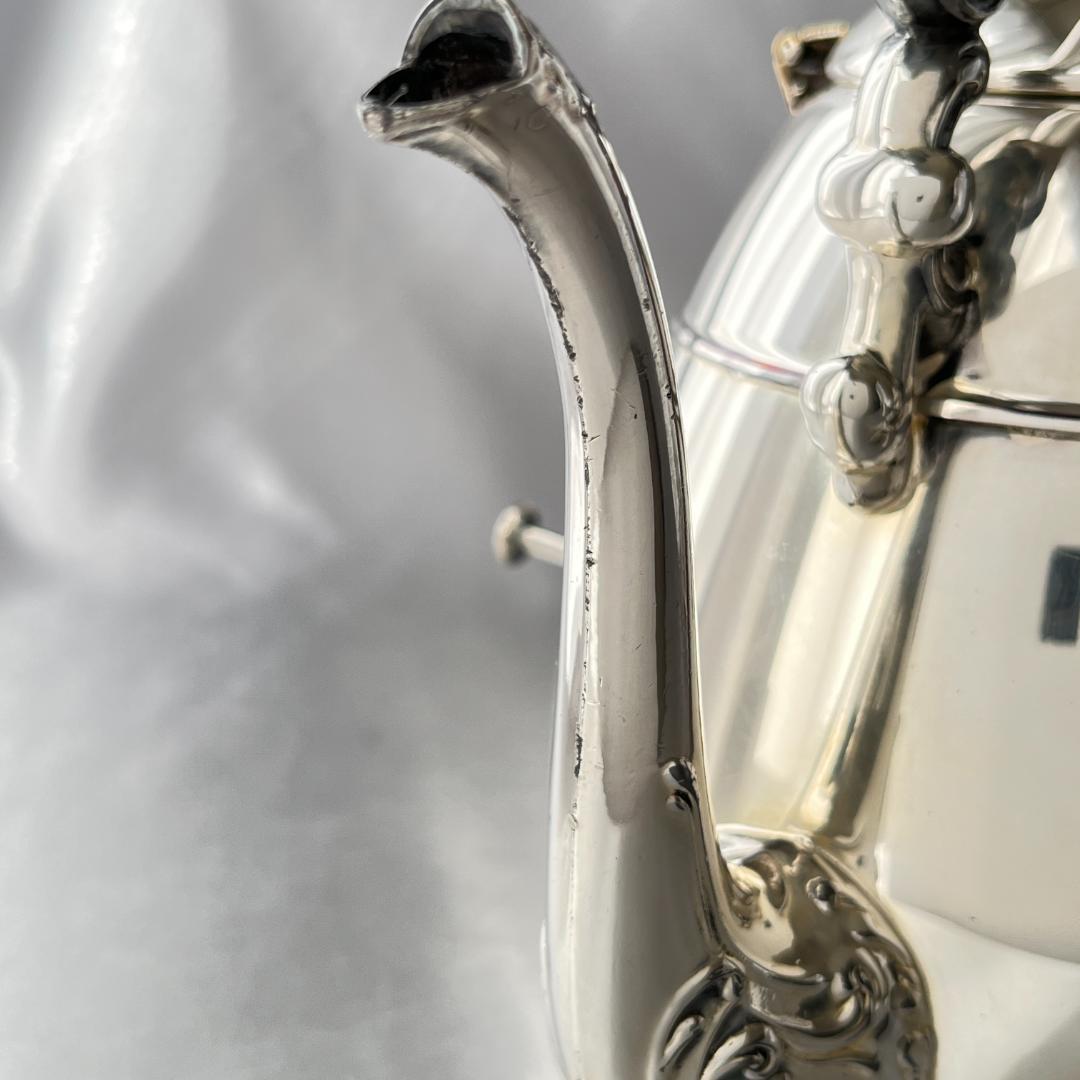 【Sheridan】ビクトリアンのティーケトル スタンド / バナー