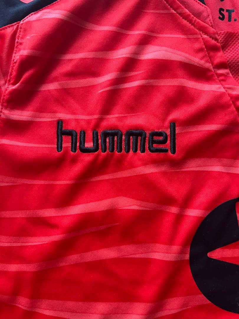 ブンデスリーガ　ザンクトパウリ　ユニフォーム