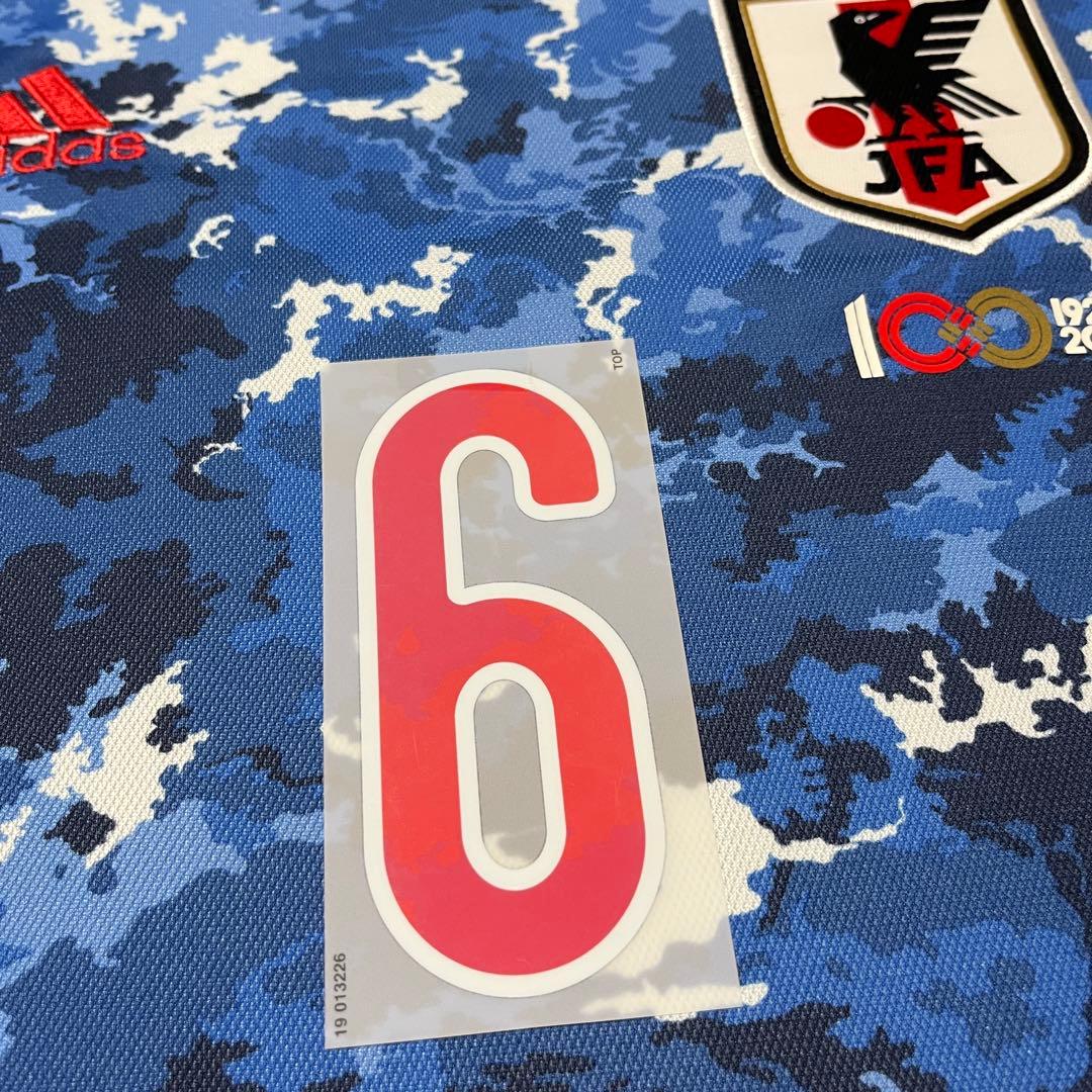 日本代表 遠藤航 2022W杯最終予選 ユニフォーム 三苫薫 久保建英