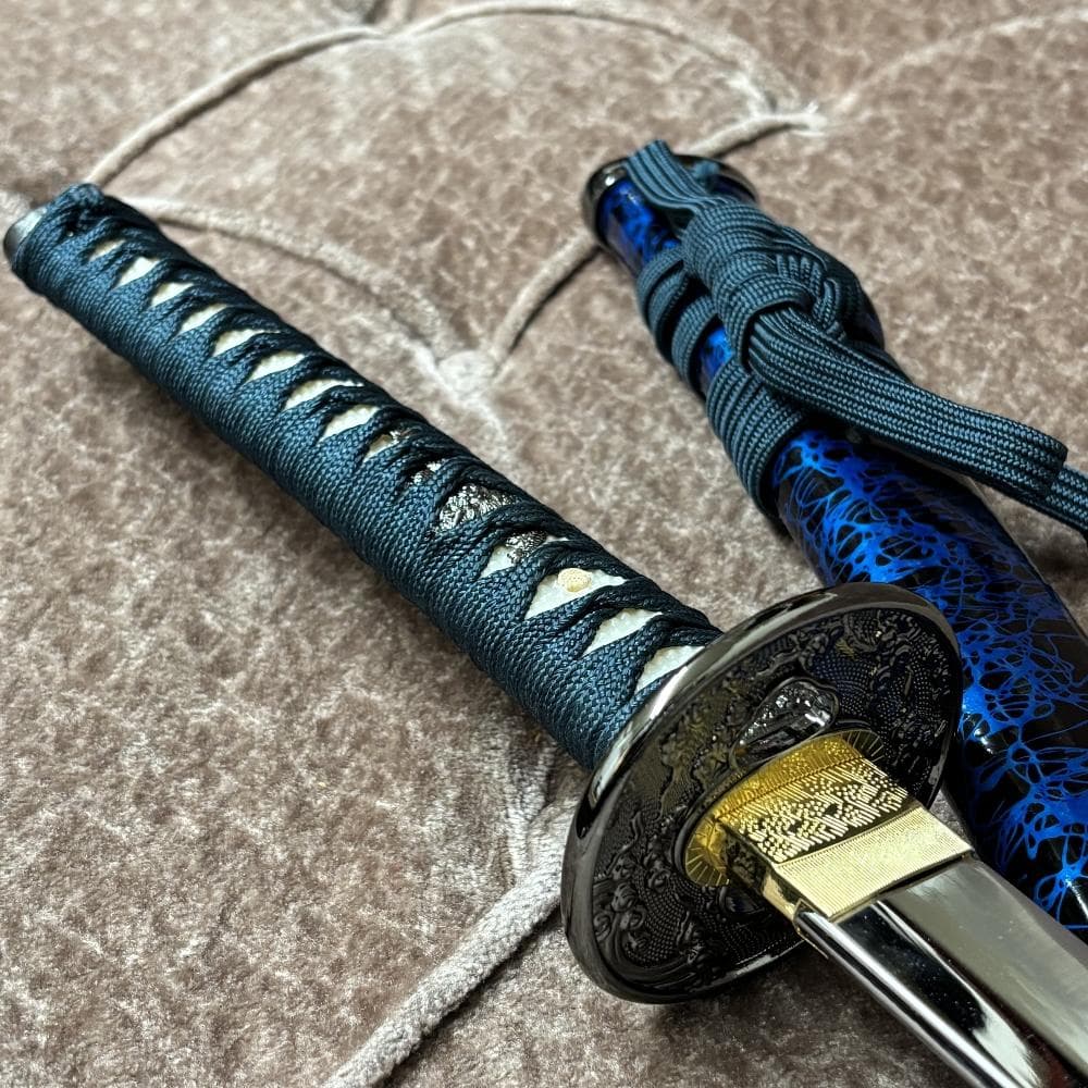 【重厚／美麗】模造刀 大刀 木製鞘 漆黒×流転青 観賞用 コスプレ 撮影用