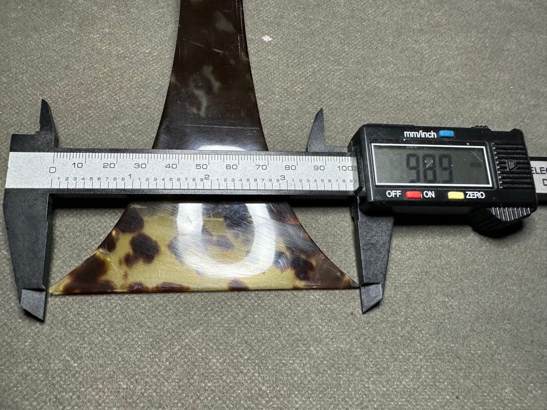 高級　津軽三味線　鼈甲撥　天然素材　バチ　和楽器 民謡　アンティーク　細密細工