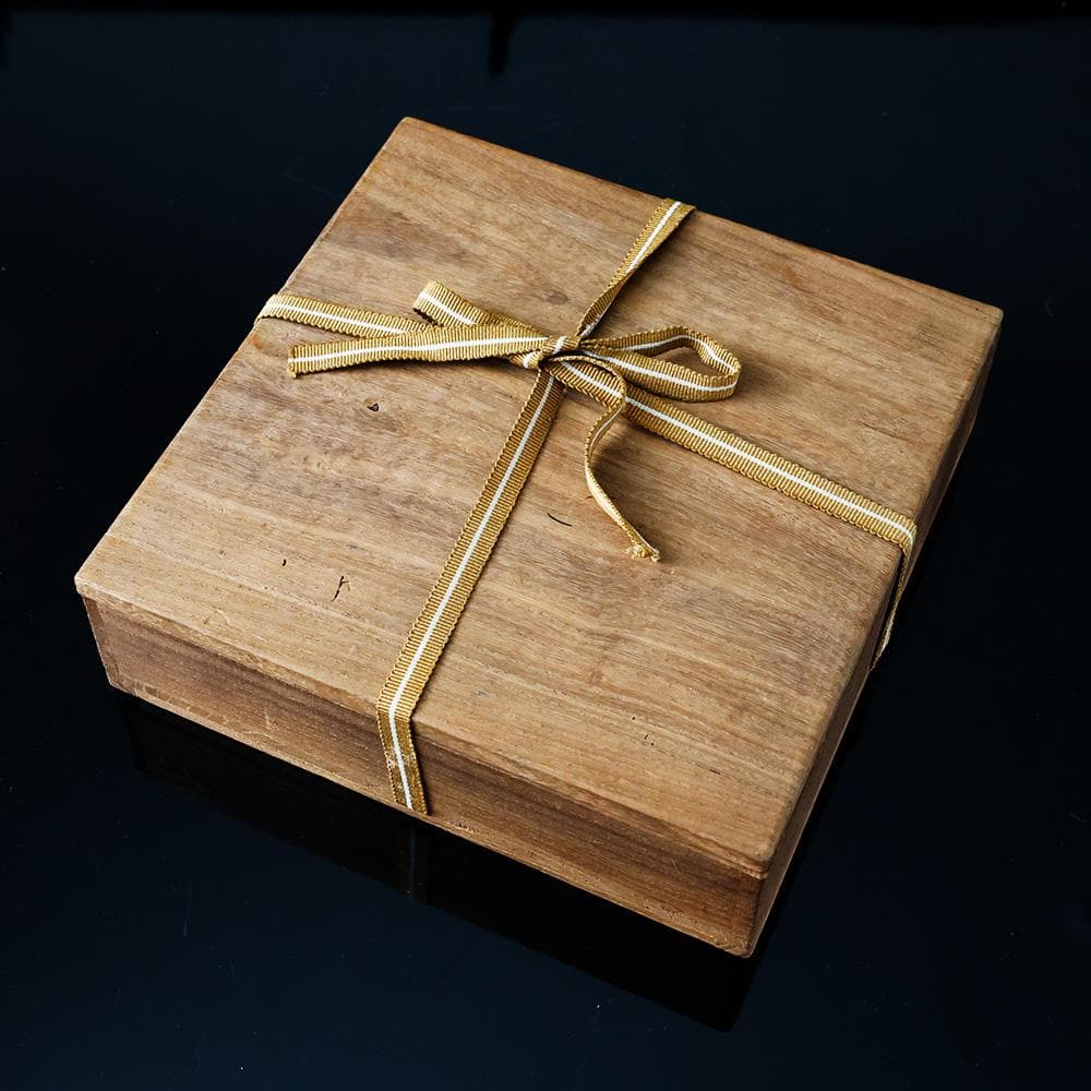 時代年代物 九谷 青手色絵 花の図 七寸 飾皿 直径21㎝ 合せ箱