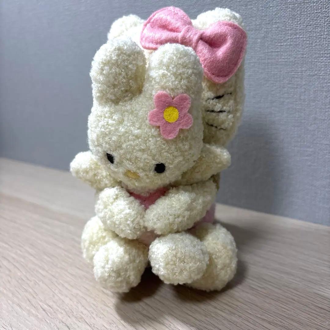 激レア　ハローキティ　vivitix限定　うさぎ　抱っこ　抱きぬいぐるみ