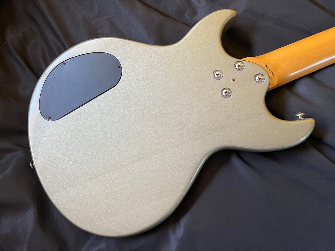 Aria Pro II CSB タイプメタリカエレキベース完動品　ケース付美品