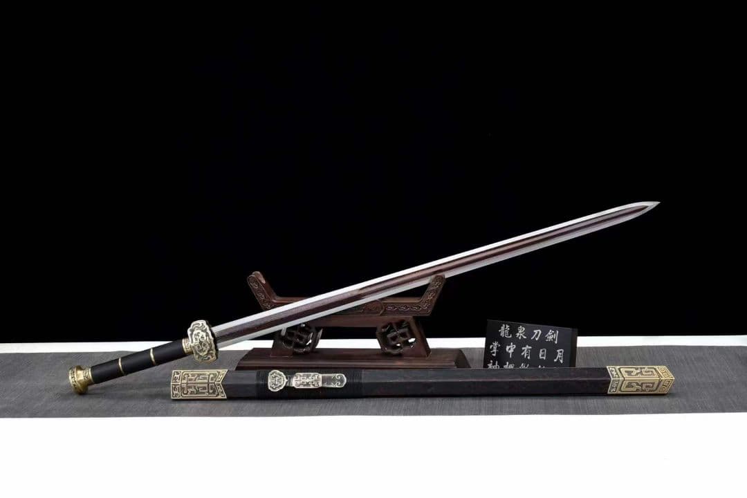 （ラッカー鞘）吉祥如意剣 古兵器 武具　刀装具　日本刀　模造刀 居合刀