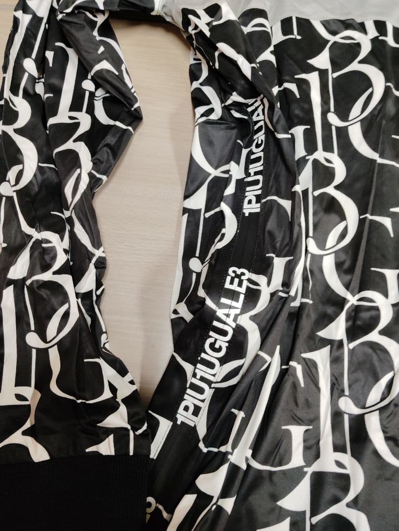 1PIU1UGUALE3 GOLF プルオーバースニードジャック ブルゾン