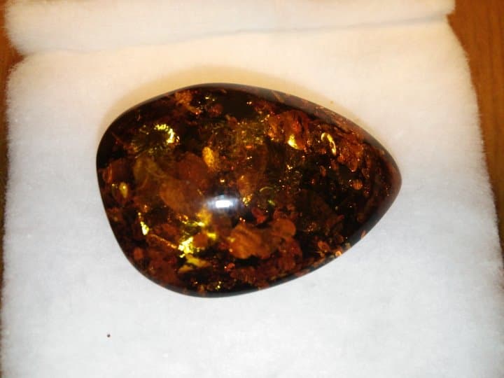 琥珀　アンバー　リトアニア　Ｓランクルース　グリッター