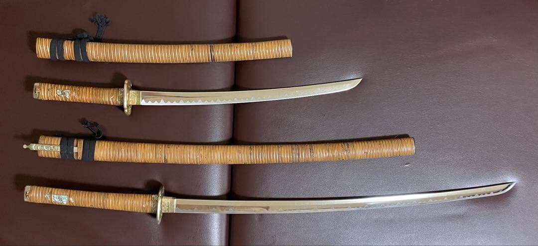 模造刀　小柄　太刀　脇差　刀掛け　武具　B591